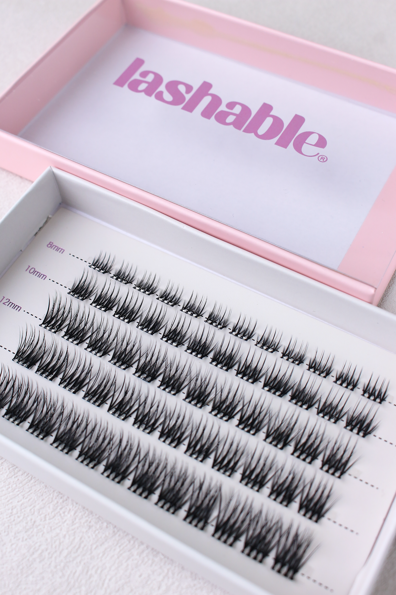 Lashable CLEAN GAL samolepicí pre-glued řasy